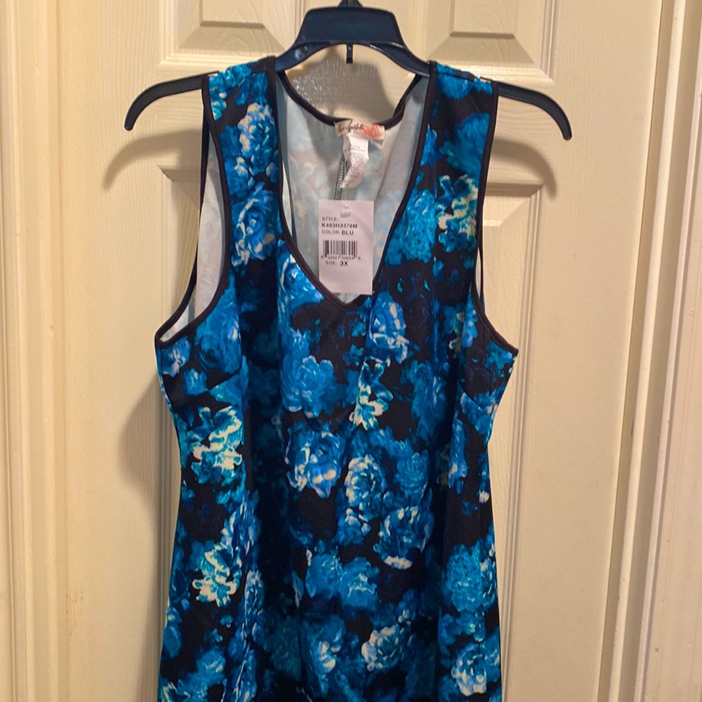 Women’s Plus Size Sleeveless Dress